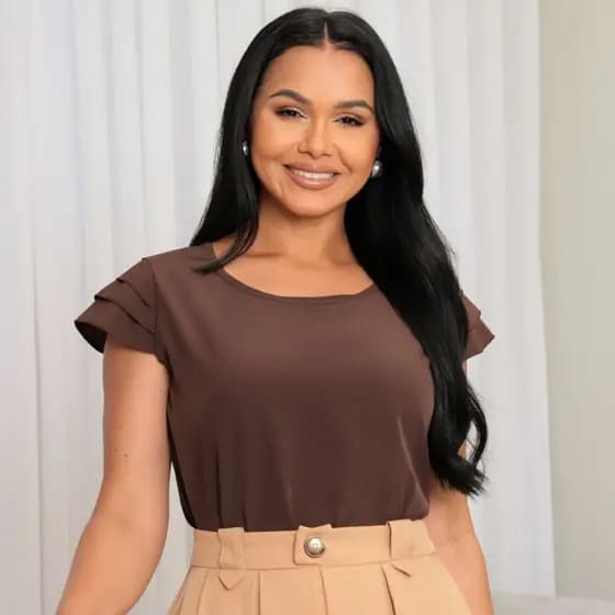 Blusa Social Manga Curta Para Compor Looks Feminina e Delicada Manga com Babados Romântica Lisa Elegante Moda Evangélica