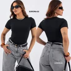 KIT2:Blusa Feminina De Compressão Manga Curta Básica  Elegante Com Forro Duplo Tecido Suplex Premium