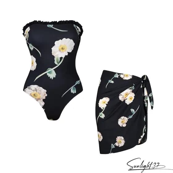 Novo conjunto de maiô feminino sem alças com babados e estampa floral, elegante e ajustado ao corpo.