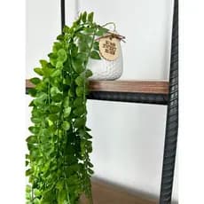 Planta Pendente Samambaia Artificial com Toque Siliconado 80cm Vaso Cerâmica Branco