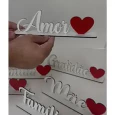 Palavras De Mesa Em Mdf Branco com Coração e Base Decoração