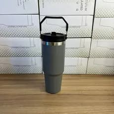 PROMO ACADEMIA E ESCOLA-Garrafa de Água Térmica 900ml Inoxidável Ideal para Academia Esporte e Rotina