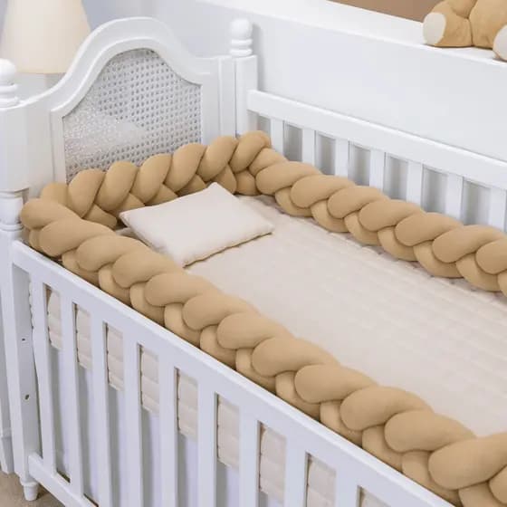 Kit Berço 5 Peças Basic Completo Para Bebê Enxoval Infantil Colcha Protetores Lençol Travesseiro Confortável
