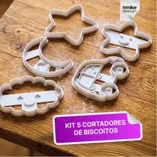 Kit 5 Cortadores de Biscoito Infantil - Formas Divertidas (Carro, Estrela, Lua, Avião e Nuvem)