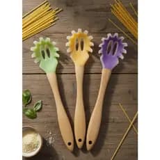 Pegador De Massas Macarrão Em Silicone Com Cabo De Madeira