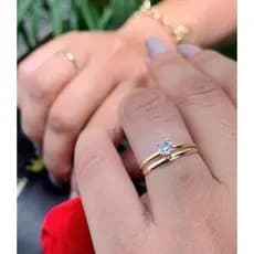 Par Aliança Casamento Anatômica 2mm Mais 1 Anel Solitário