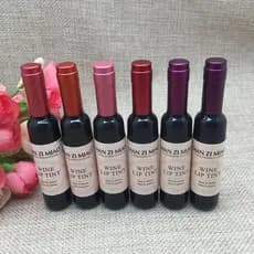 2023 Batom Lipgloss À Prova Dwaterproof Água De Longa Duração Adorável Matiz Garrafa Vinho Forma Lábio Para Mulheres Maq