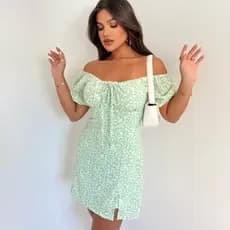 Vestido Feminino Curto com Manga Curta e Estampa Floral SHE215