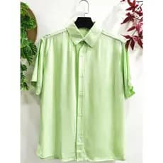 Camisa lisa   Havaiana Praia Verão Masculino Manga Curta De Botão Tecido100% Viscose  encolhe um pouquinho