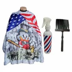 Kit Barbeiro De Quebrada Capa Para Cortar Cabelo Com Borrifador Pole e Espanador TIO PATINHAS BRAVO
