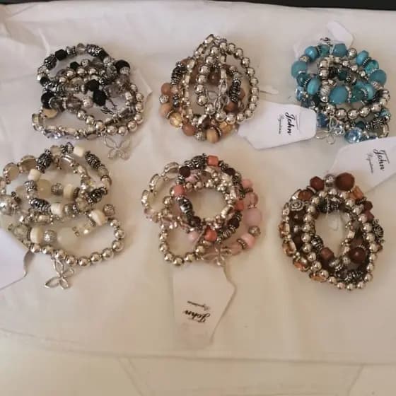 🦋✨ Conjunto Pulseiras Prata Cristal Charme Delicado Pingente Borboleta Adiciona Leveza Toque Feminino Visual P186045-7