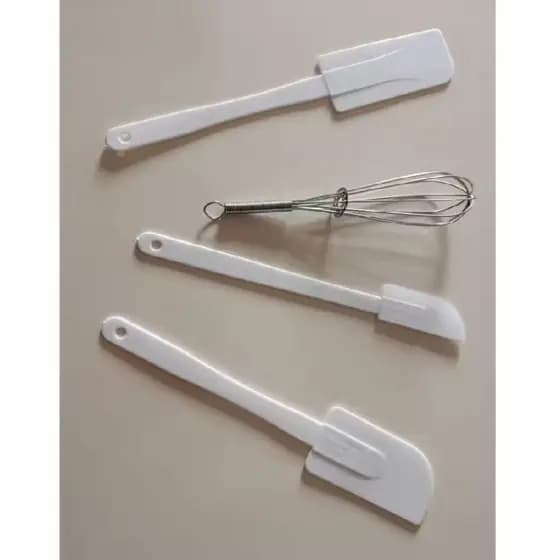 3 Espátulas Plástico culinária + fue batedor de ovos