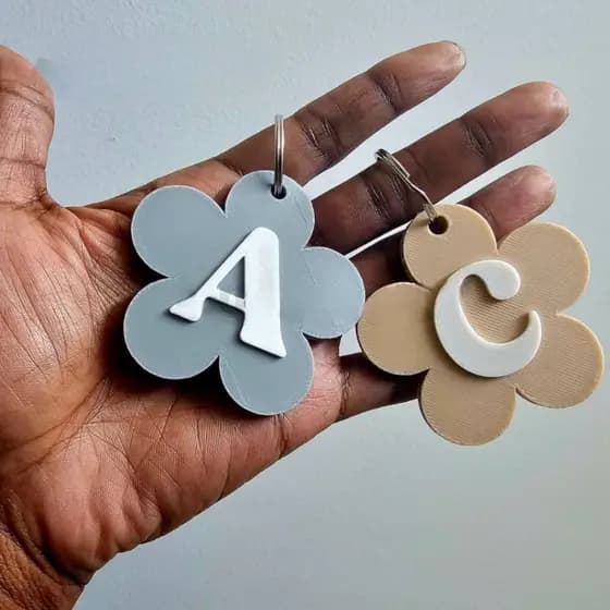 Flor NFC 3D Personalizável – Chaveiro com Letra – Toque e Escaneie