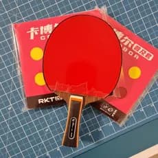 Raquete Profissional M2 Boer Híbrida ofensiva montada com borrachas Reactor Corbor ITTF Clássica