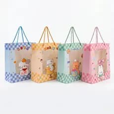 Sacola de Presente Decorada com Visor e  Alça - 32x26x12cm