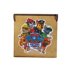 Kit com 50 caixinhas para festa de aniversário adesivadas 8x8x5