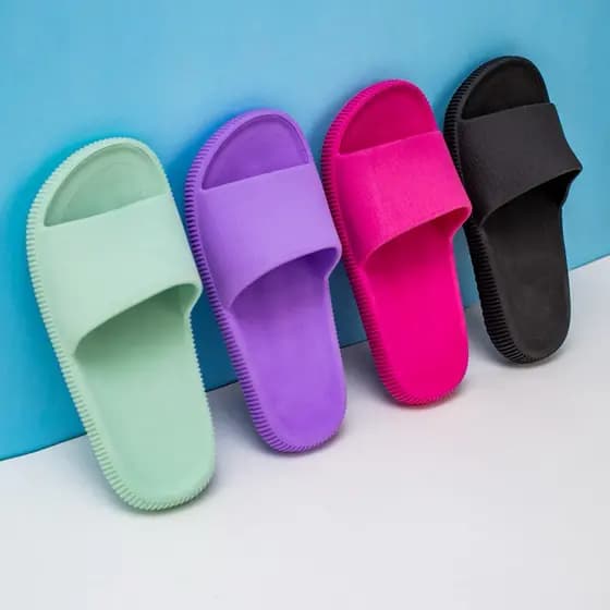 Chinelo Nuvem Slide Unissex Adulto Infantil Antiderrapante Confortável verão Queima de Estoque