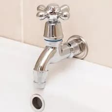 Torneira Longa PVC Cromada 1/2'' Cozinha Banheiro Resistência Durabilidade Econômica Moderna