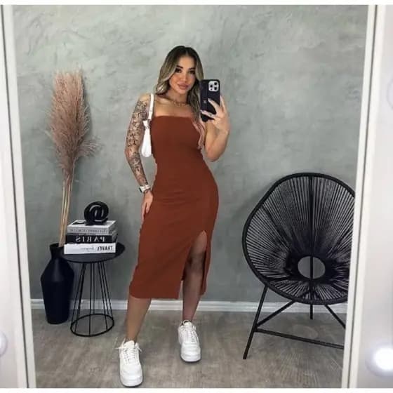 Kit com 2 Vestidos Tomara que Caia Midi