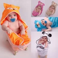 Toalha Felpuda De Banho Para Bebê Com Capuz Bordada Bichinho