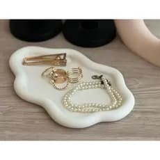 ✨ Bandeja Estilosa Organizadora / Porta-Joias – Elegância e Organização em um Só Lugar