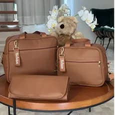 kit de bolsa maternidade Frasqueira e trocador -  3 peças e 2 chaveiros personalizados