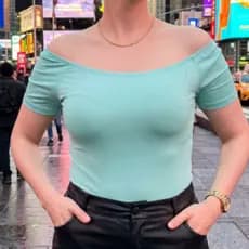 Blusa feminina/Blusa feminina estilosa/Blusa ombro ciganinha