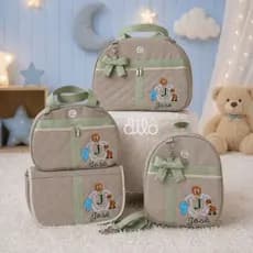 Bolsa maternidade safari personalizada. Kit de bolsas safari personalizada luxo. Dilô Kids