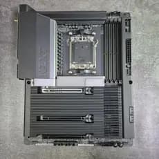 Placa mãe NZXT N7 B850 na garantia