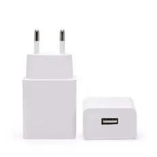 CARREGADOR TOMADA 20W  PLUG ADAPTADOR FONTE USB 5V 1A BIVOLT