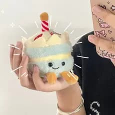 Kawaii Pão Boneca Bolo De Aniversário Macio Pelúcia Pingente Chaveiro Brinquedo De Crianças Presente Casal