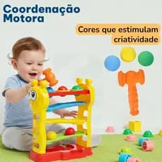 Brinquedo Infantil Centopeia de Bater com Martelinho Educativo Baby Péia Desenvolve Coordenação