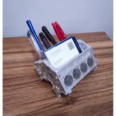 Organizador de Mesa Estilo Bloco de Motor – Porta-Canetas e Cartões