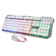 Gamer com o Kit Master D280 Teclado e Mouse com LED Alta Qualidade