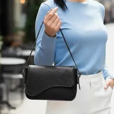 Bolsa de Ombro Feminina Trançada Baguete Estilosa Promoção Oferta Moda Elegante Alça Ajustável Couro