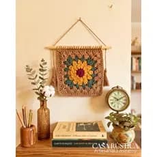 Painel de Crochê Mini Girassol Decorativo Boho Parede 25x18cm