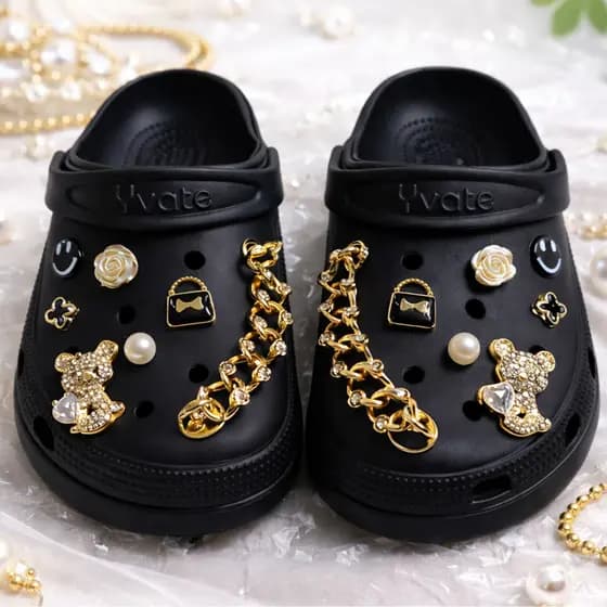 Chinelo Feminino  Babuche  Adulto Com Pins  100% EVA Sandália