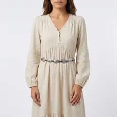 Cinto Feminino de Couro com Apliques Metálicos