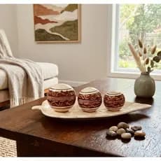 Centro de Mesa Decorativo em Cerâmica Folha Com 3 Esferas Centro de Mesa Decorativo Kit Enfeite    .