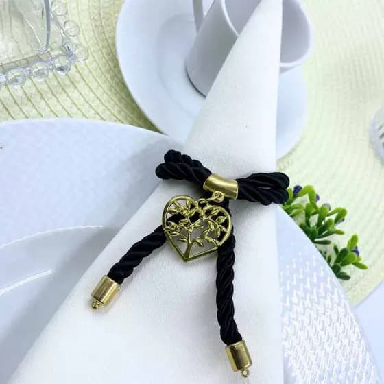Kit com 04 ou 08 Anel guardanapo Cordão Preto com Pingente Dourado