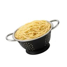 Escorredor de Macarrão em Aço Inox Lavador de Arroz Com Acabamento Preto 24cm