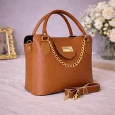 Bolsa Feminina Estruturada com Corrente Dourada | Várias Cores | Elegante, Espaçosa e Versátil