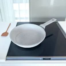 FRIGIDEIRA DE ALUMÍNIO REVESTIMENTO CERÂMICO COR BEGE 20CM DIÂMETRO