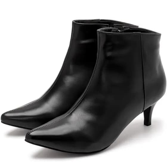 Bota Cano Curto Feminino Lisa Bico e Salto Fino Fecho Zíper