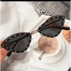 Óculos de sol gatinho com strass moda blogueira tendência verão
