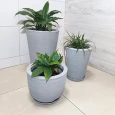 Kit 3 Vasos Texturizados Escovados Planta ou Flor Polietileno Coluna Redonda Nº1 Nº2 + Bojo Escovado Nº1