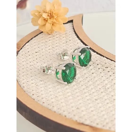 Brinco Ponto De Luz 8mm verde escuro Prata 925 Com Ródio