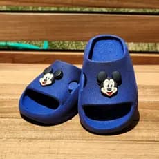 Chinelo Infantil Menino Nuvem Slide Enfeite Mickey Casual Verão Leve Macio Antiderrapant Confortável