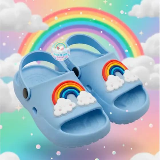 Chinelo Infantil Nuvem Delicado Leve Confortável Nuvens e Arco-Íris