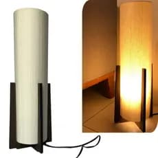 Abajur Luminária de mesa  atlas madeira MDF decoração moderna Bivolt 127/220V Cúpula Tecido Claro